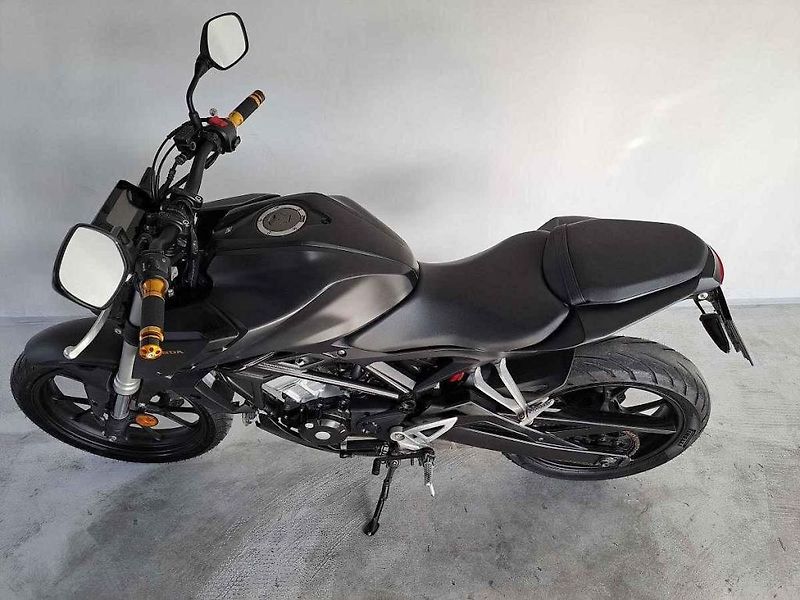 Aprilia RSV4 R.