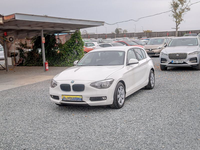 BMW Řada 1 (2013) 114i 75KW manuál - fotka 1 z 39
