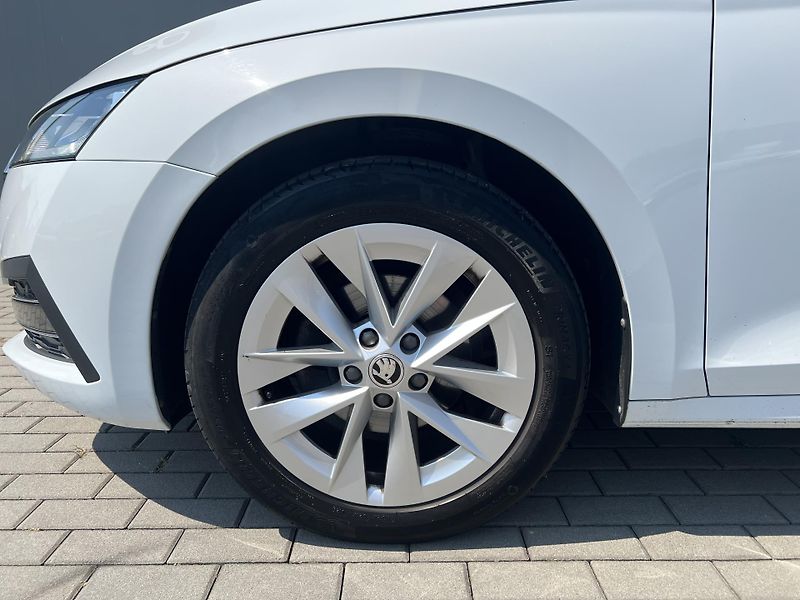Škoda Octavia (2023) 2,0TDi 85kW STYLE - fotka 38 z 40