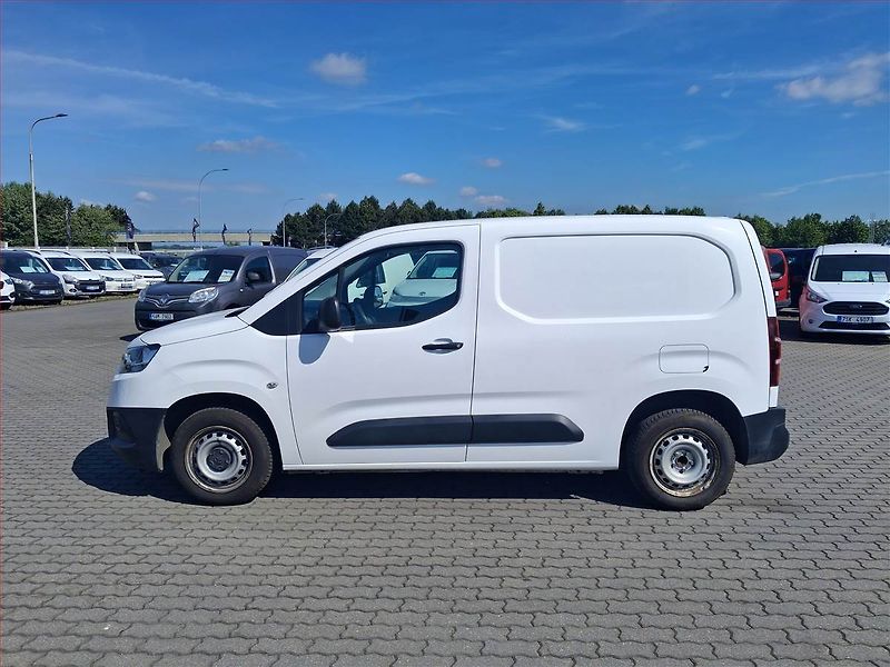 Toyota ProAce City (2021) 1.5 D4-D, ČR, DPH - fotka 3 z 17