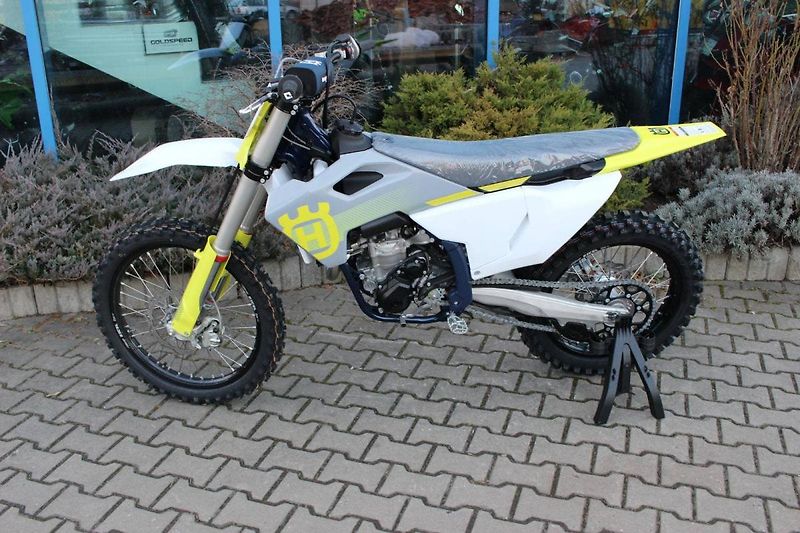 Husqvarna FC 350 (2024) 2024 NYNÍ AKCE SKLADEM - fotka 6 z 7