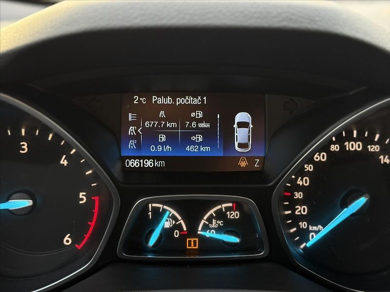 Ford Kuga 2,0 TDCi 110kW Titanium CZ - fotka 16 z 21