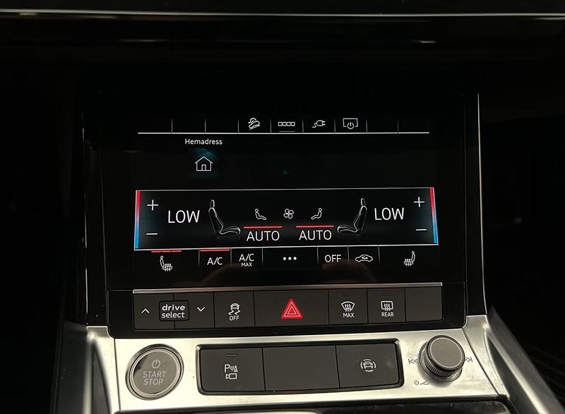 Audi Q8 e-tron 55 Q Kamera Tažné LED Vzduch  - fotka 19 z 28