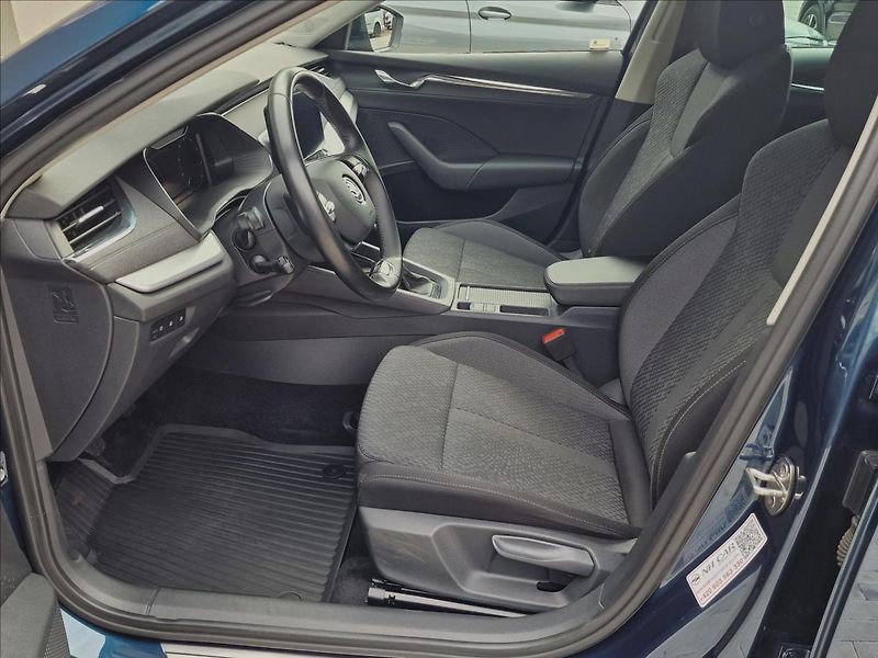 Škoda Octavia 2.0 TDI Style Combi,ČR,1.Maj. - fotka 19 z 48