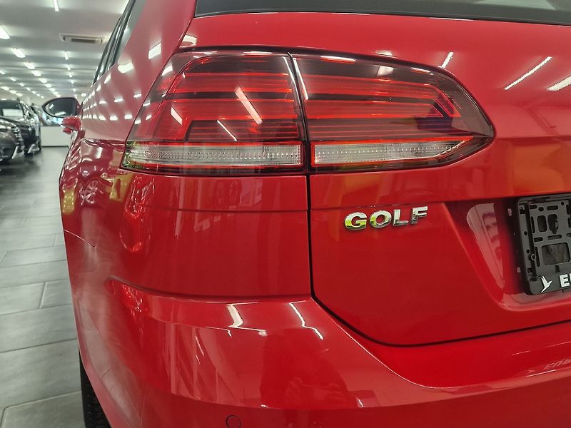 Volkswagen Golf (2018) 1.4 TGI MAN 2018 | Záruka - fotka 13 z 64