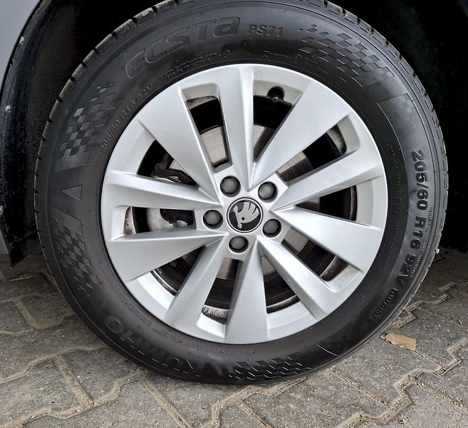 Škoda Kamiq (2025) SELECTION TSI 85/1.0 M6F - fotka 7 z 32