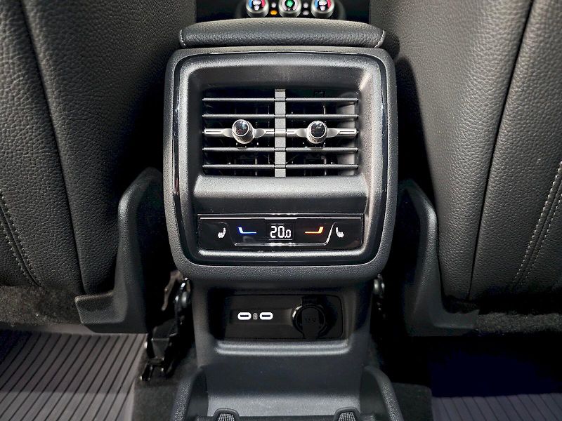 Škoda Kodiaq (2025) 2,0 TSI 150KW 4X4 EXCLUSIVEWEB - fotka 31 z 35