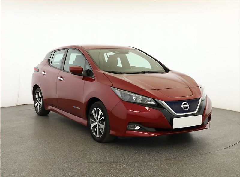 Nissan Leaf (2018) 40 kWh, SoH 87%, Automat - fotografie inzerátu