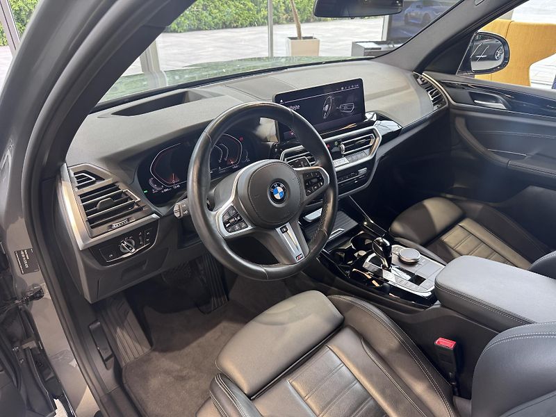 BMW X3 xDrive 30d xLine - fotka 9 z 25