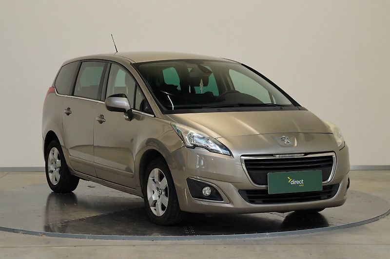 Peugeot 5008 - fotka 2 z 6