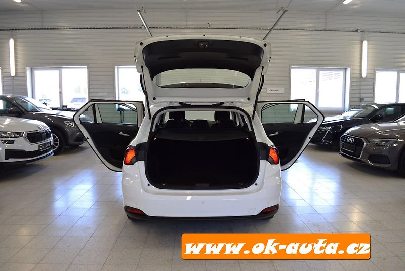 Fiat Tipo 1.6 MJT AUTOMAT  - fotka 17 z 45