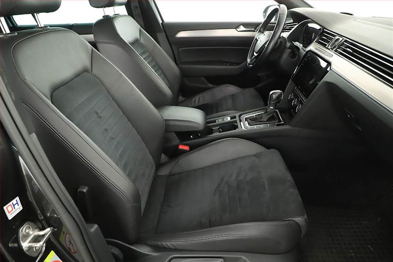 Volkswagen Passat (2018) Highline 2.0 TDI, 4X4 - fotka 7 z 20