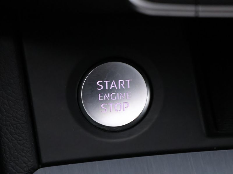 Audi Q5 2,0 TDI S-line 4x4 CZ - fotka 24 z 32