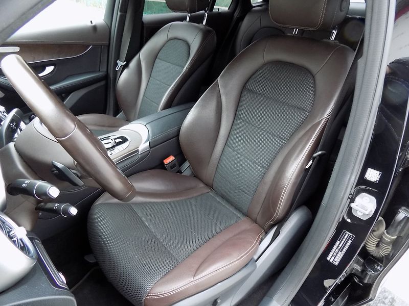 Mercedes-Benz GLC (2018) 250d/AMG Line/4-Matic/ČR/DPH/ - fotka 10 z 40
