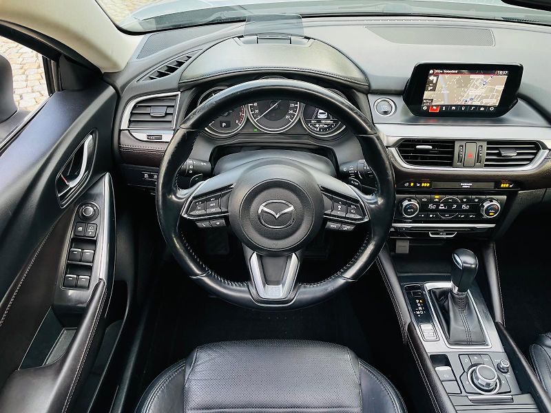 Mazda 6 2.5i AUT KAMERA SERVISKA TAŽNÉ - fotka 31 z 61