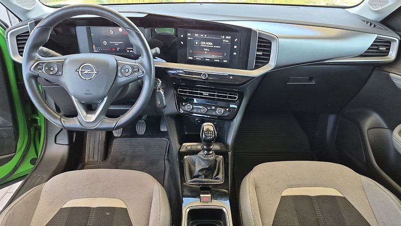 Opel Mokka Elegance 1.2 T - fotka 12 z 28