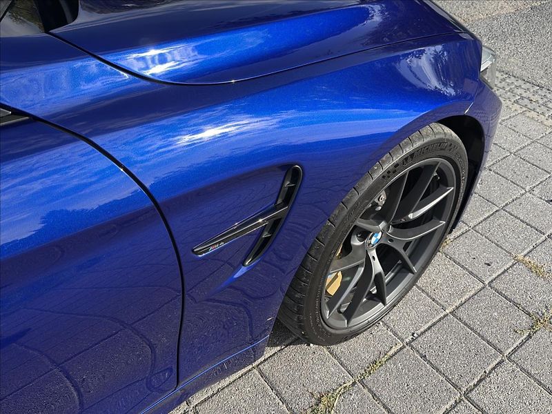 BMW M4 3,0 CS 338 Kw ČR DPH - fotka 11 z 50
