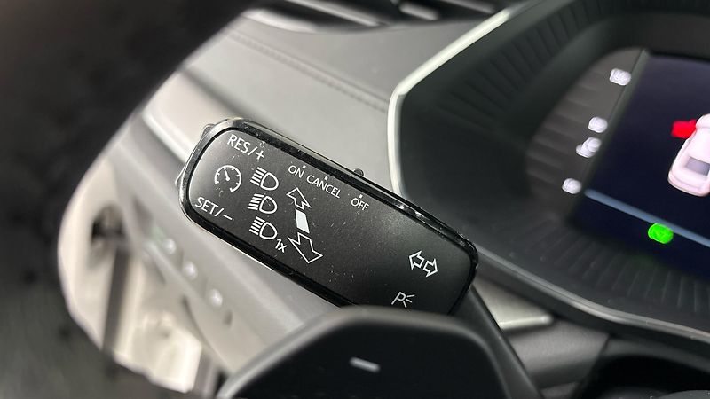 Škoda Octavia 2.0 TDI DSG Ambition - fotka 14 z 24
