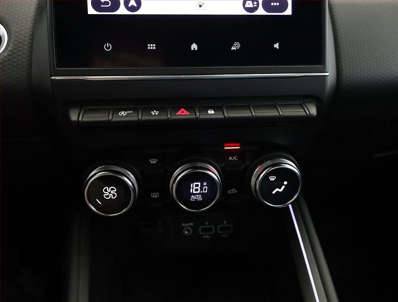 Renault Clio (2022) 1.0 TCe, Kůže, Navi, Tempomat - fotka 10 z 19