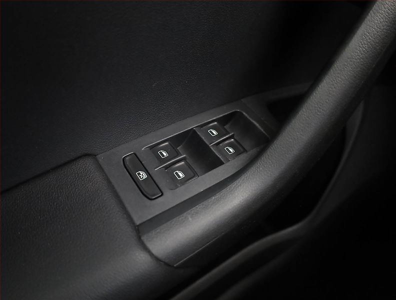 Škoda Octavia (2014) 1.6 TDI, 4X4, Tempomat - fotka 15 z 17
