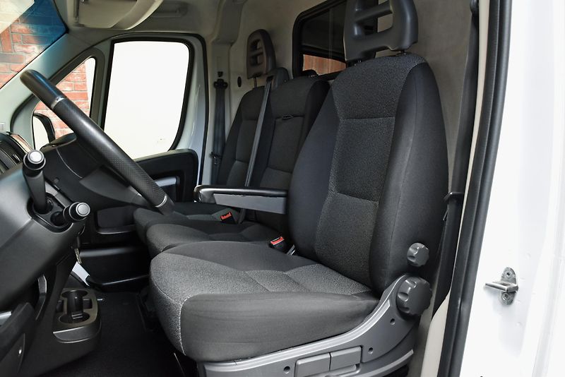 Fiat Ducato MAXI 2.3 JTD 140,KLIMA,TEMP,AL - fotka 9 z 57