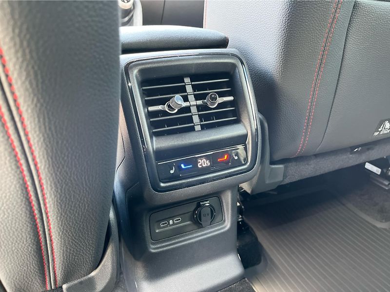 Škoda Kodiaq RS 2.0 TSi 195 kW DSG 4x4 7-mí - fotka 21 z 30