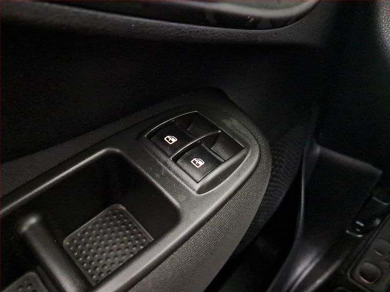 Fiat 500L (2013) 1.3 MultiJet, Serv.kniha - fotka 17 z 17
