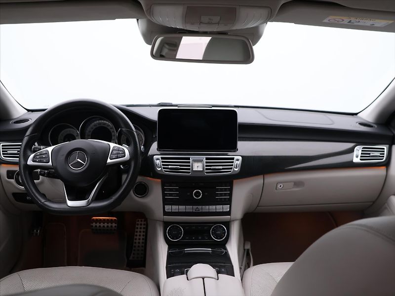 Mercedes-Benz CLS 3,0 350d 190kW 4Matic CZ DPH - fotka 20 z 28