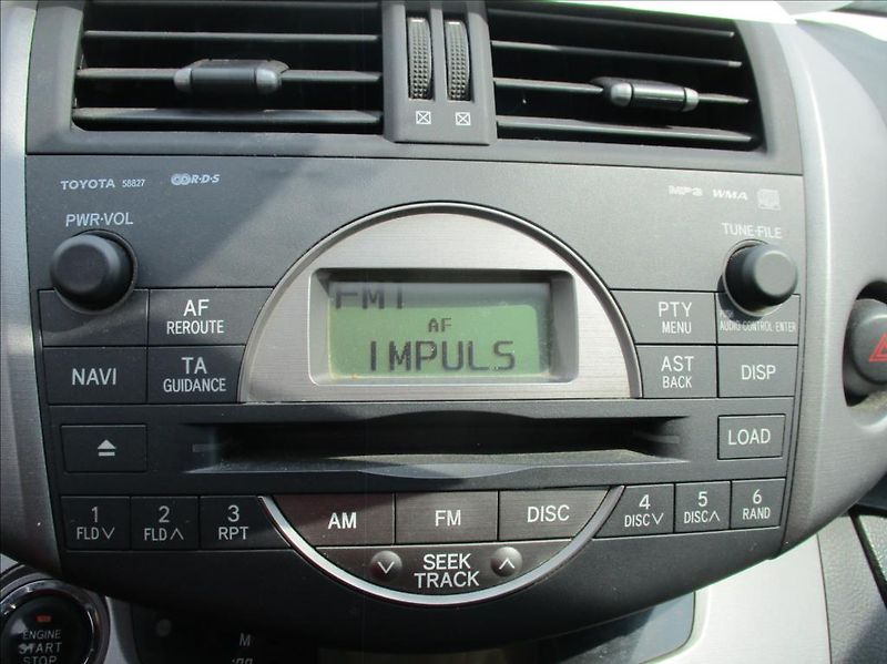 Toyota RAV4 2,2 D, 4x4, aut klima,kamera, - fotka 13 z 22