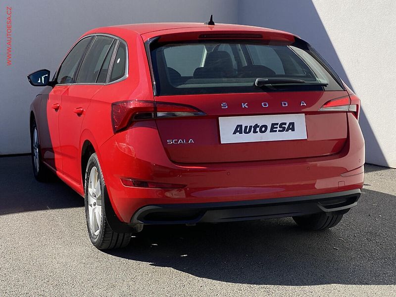 Škoda Scala (2020) 1.6 TDi, Ambition, DSG, LED - fotka 6 z 18
