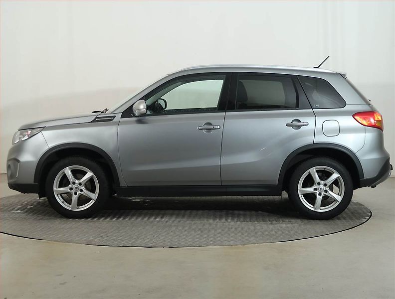 Suzuki Vitara (2016) Premium 1.4 BoosterJet, 4X4 - fotka 3 z 13