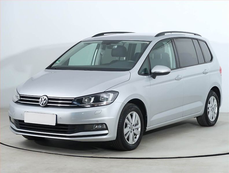 Volkswagen Touran (2020) Comfortline 2.0 TDI, Navi - fotka 2 z 20