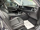 Alfa Romeo Stelvio 2,0T Q4 280PS 4x4 Automat - náhled 23