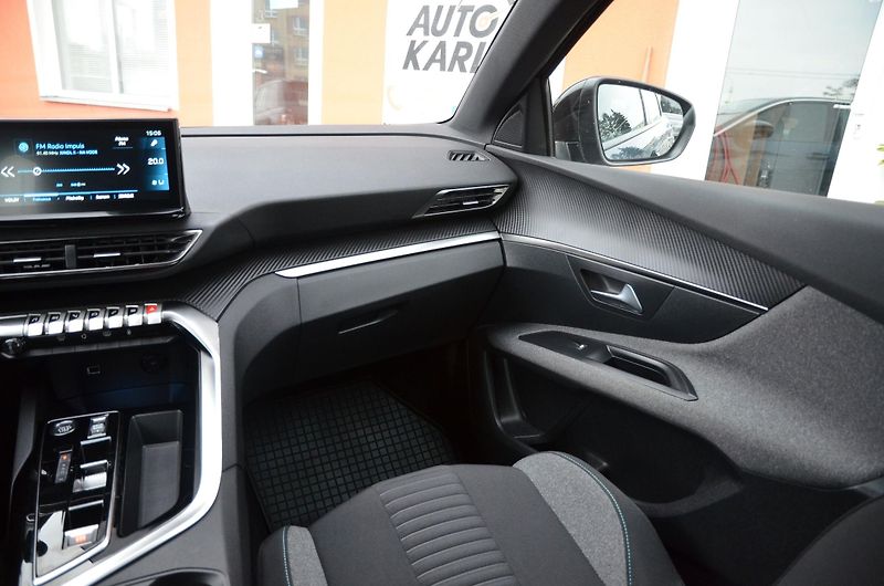 Peugeot 3008 (2023) 1.5 HDi 96kW AT8 Allure / LED - fotka 21 z 38