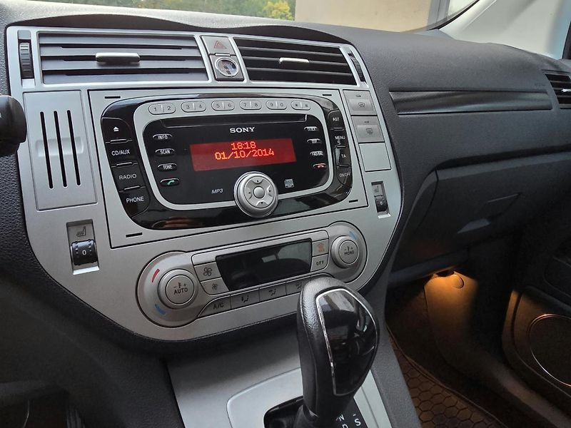 Ford Kuga 2.0-AUTOMAT-KŮŽE/TEXTIL-ODĚRKY - fotka 24 z 27