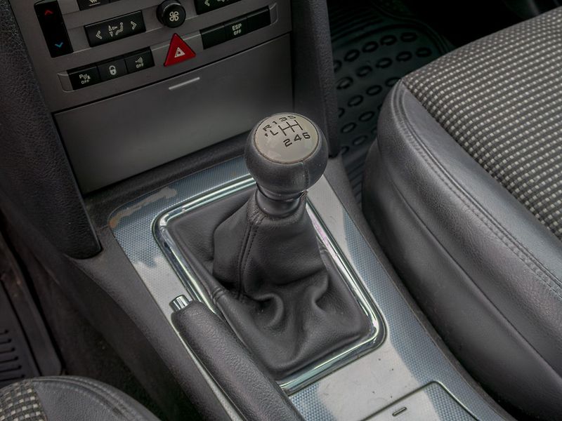 Peugeot 407 (2006) 2.0HDI 100KW – PANORAMA - fotka 24 z 40