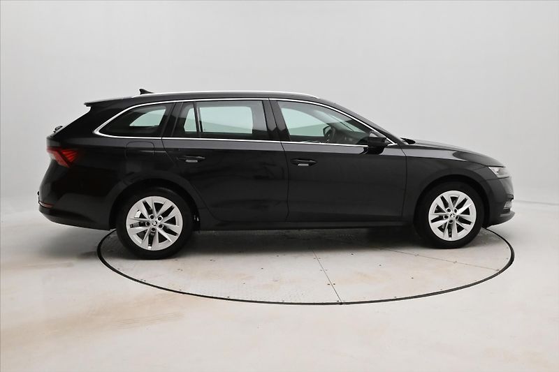 Škoda Octavia 2,0 TDI 110kW DSG Style Záruka - fotka 4 z 33