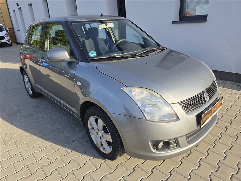 Suzuki Swift 1,3 i 67KW KLIMA ALU STK - fotka 4 z 44