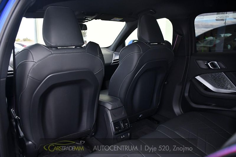 BMW Řada 1 118d M-SPORT 1M ČR - fotka 12 z 54