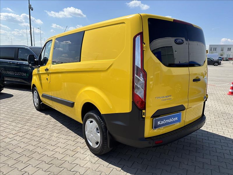 Ford Transit Custom 2,0 EcoBlue 79kW KombiVan L1 - fotka 3 z 32