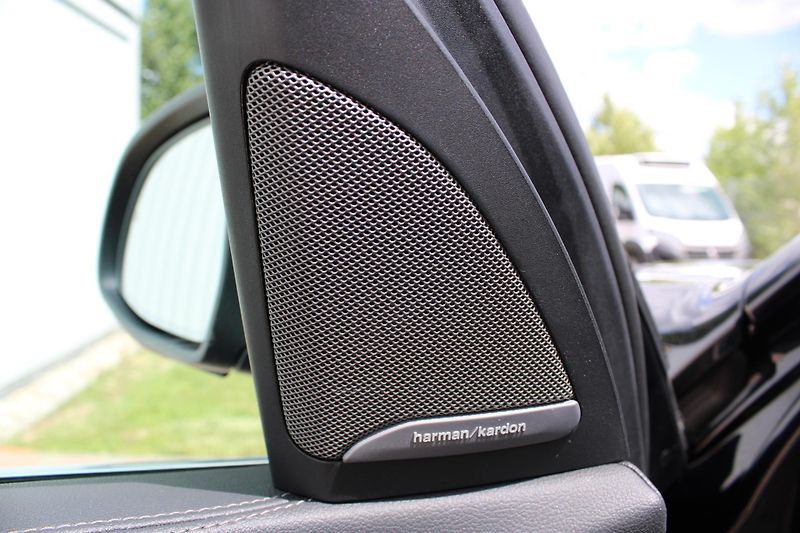 BMW X5 XDRIVE 45E Harman/Kardon - fotka 28 z 34