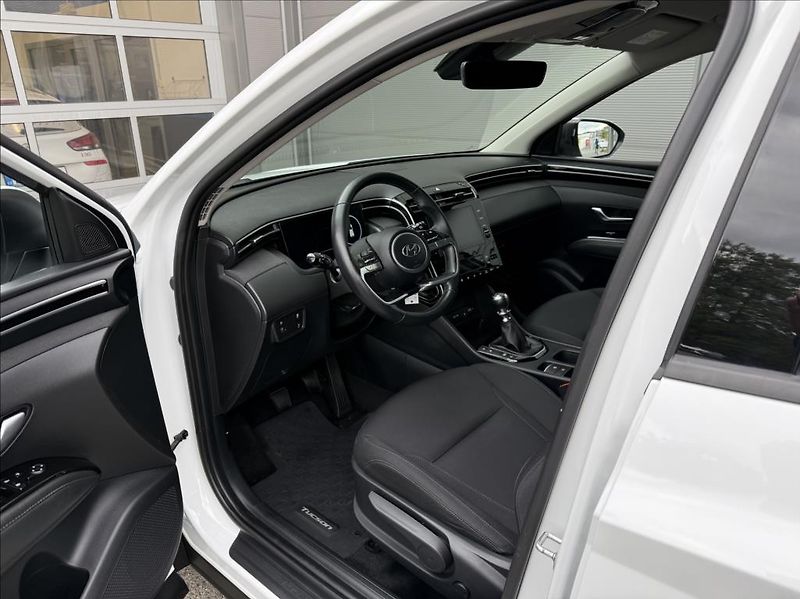 Hyundai Tucson 1,6 T-GDI  Smart Sense - fotka 8 z 25