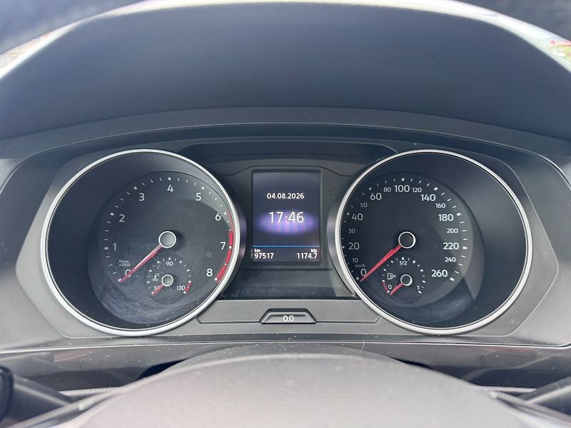 Volkswagen Tiguan (2020) R-LINE 1,5 TSI 110 KW 1. MAJ - fotka 23 z 50