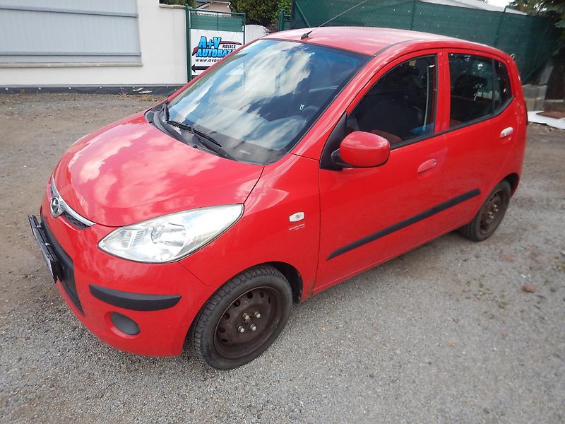 Hyundai i10 1.1, ČR, 1. MAJ. - fotka 2 z 23