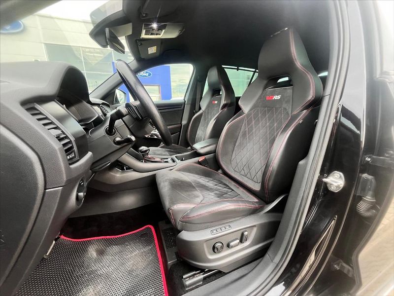Škoda Kodiaq 2,0 BiTDI RS Challenge DSG 4x4 - fotka 19 z 39