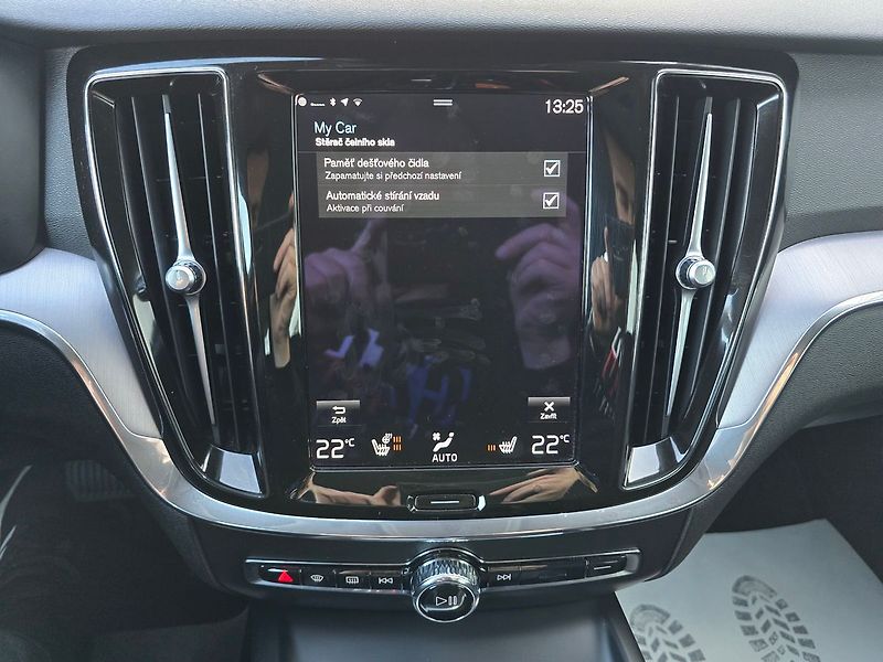 Volvo V60 184kW B5 4x4 CROSS COUNTRY - fotka 34 z 50