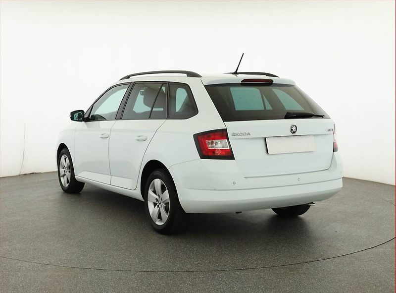 Škoda Fabia (2017) 1.2 TSI, Serv.kniha - fotka 4 z 16
