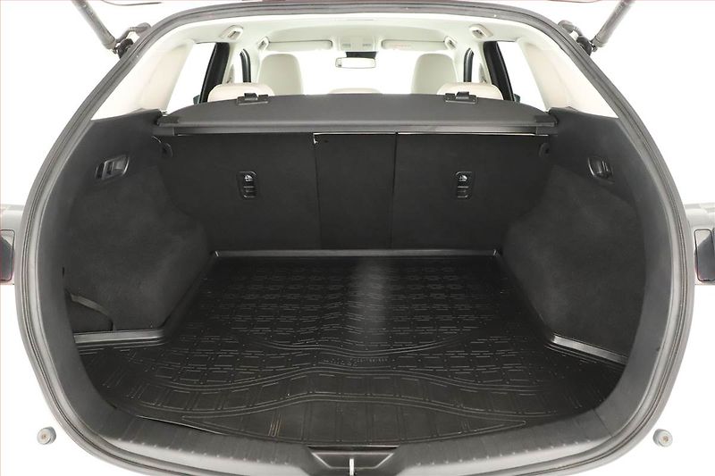 Mazda CX-5 (2017) Takumi 2.2 Skyactiv-D, 4X4 - fotka 16 z 17