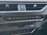 Lexus UX 250h 2,0 Luxury, 4x4  UX - náhled 16