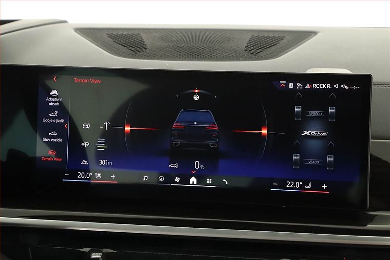 BMW X7 (2023) xDrive40d, Head Up, Vzduch - fotka 18 z 31